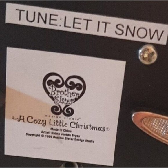 Snowmen Family Musical Glitter Snow Globe - Picture 12 of 12